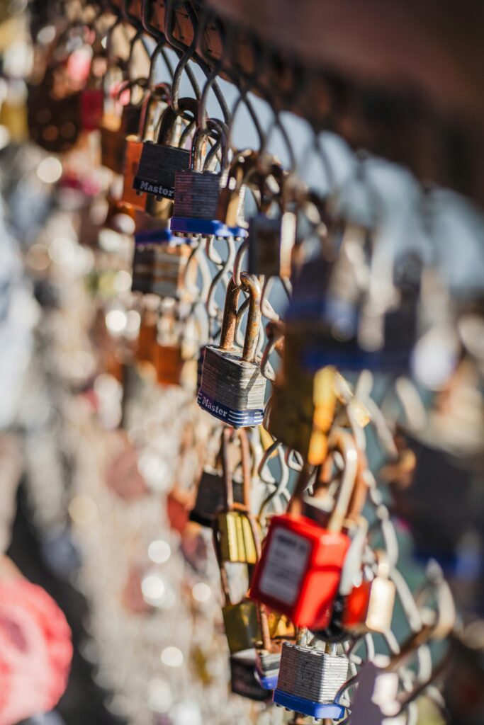Romance locks