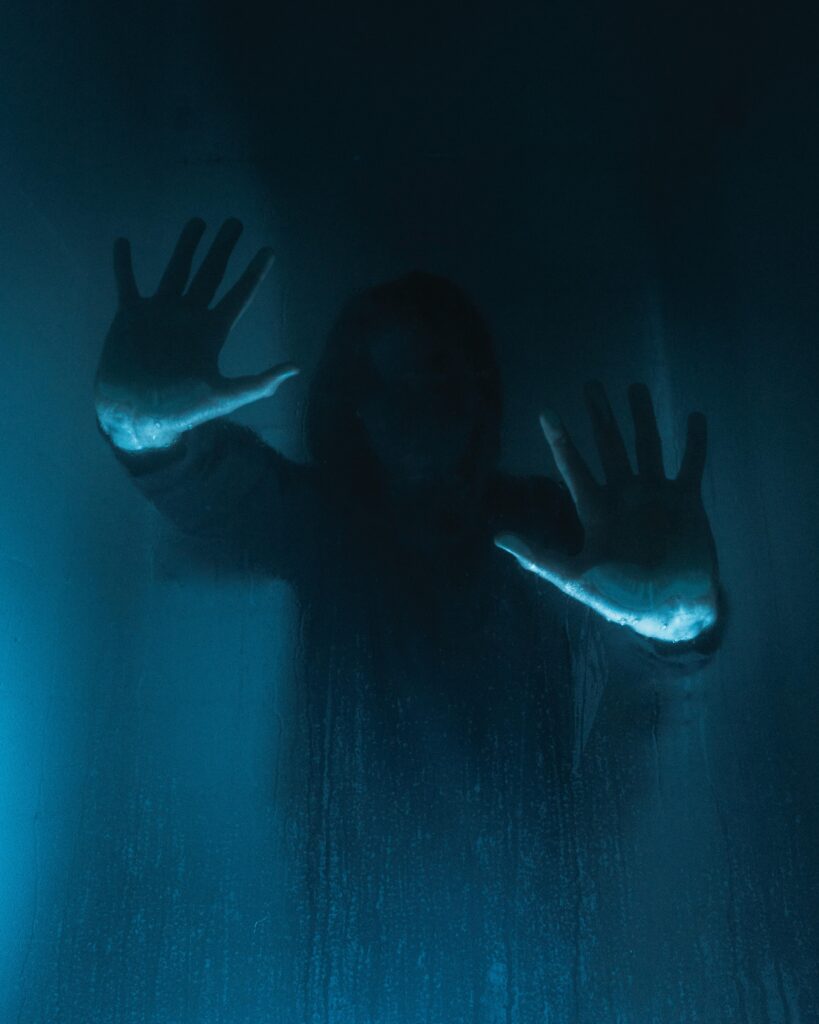Horror glass